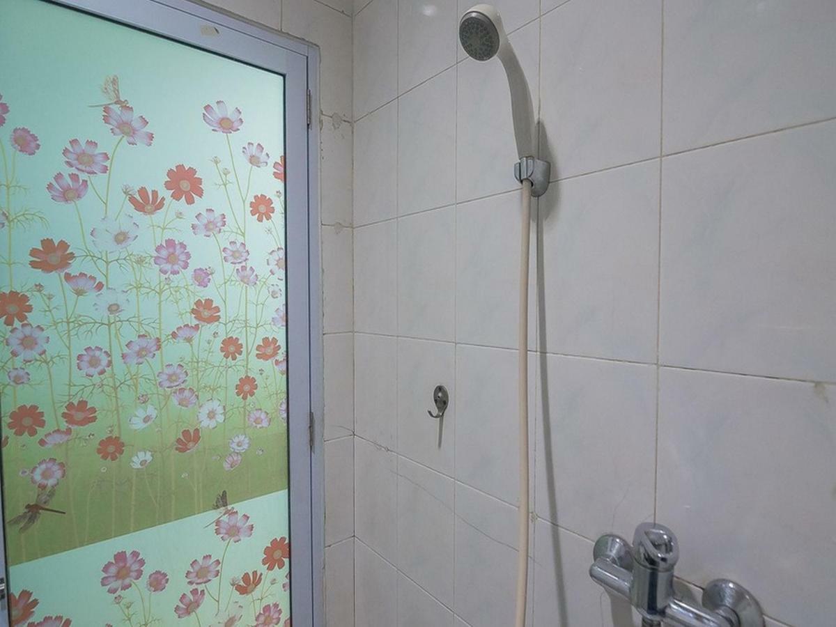 Reddoorz Near Nagoya Citywalk Batam 2 Exterior photo